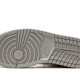Air Jordan 1 Mid "Light Smoke Grey 2.0"