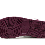 Jordan 1 Retro High OG Bordeaux