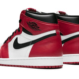Air Jordan 1 Retro High OG "Chicago"