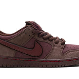Nike SB Dunk Low "City of Love"