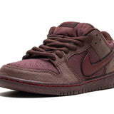Nike SB Dunk Low "City of Love"