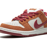 Nike Dunk SB Low Pro "Dark Russet"